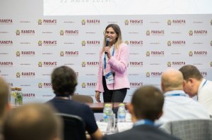 Елена Бондаренко: «Мы создаем условия для обучения, общения и развития, используя уникальные наработки, которыми не может похвастаться никто другой»