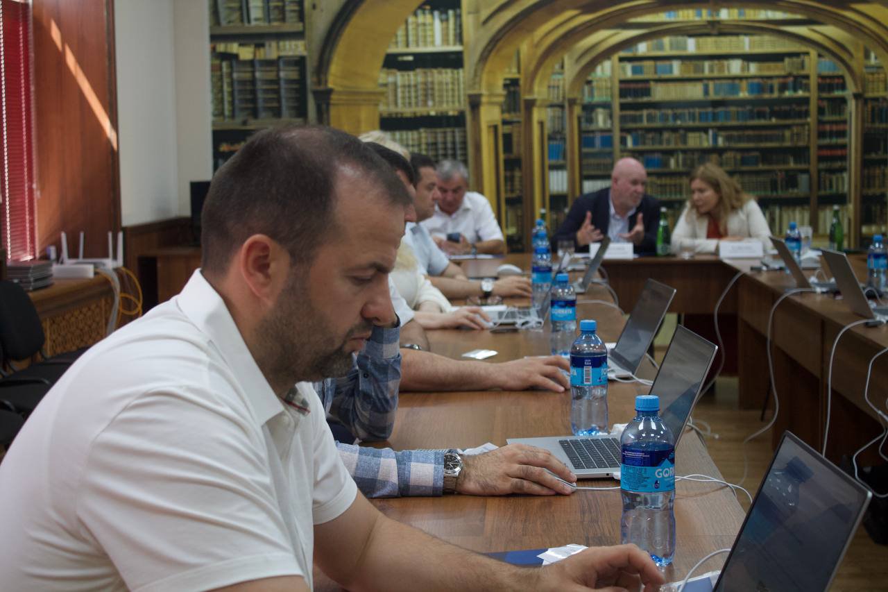 Претенденты на включение в резерв управленческих кадров продолжают участие в оценочных испытаниях