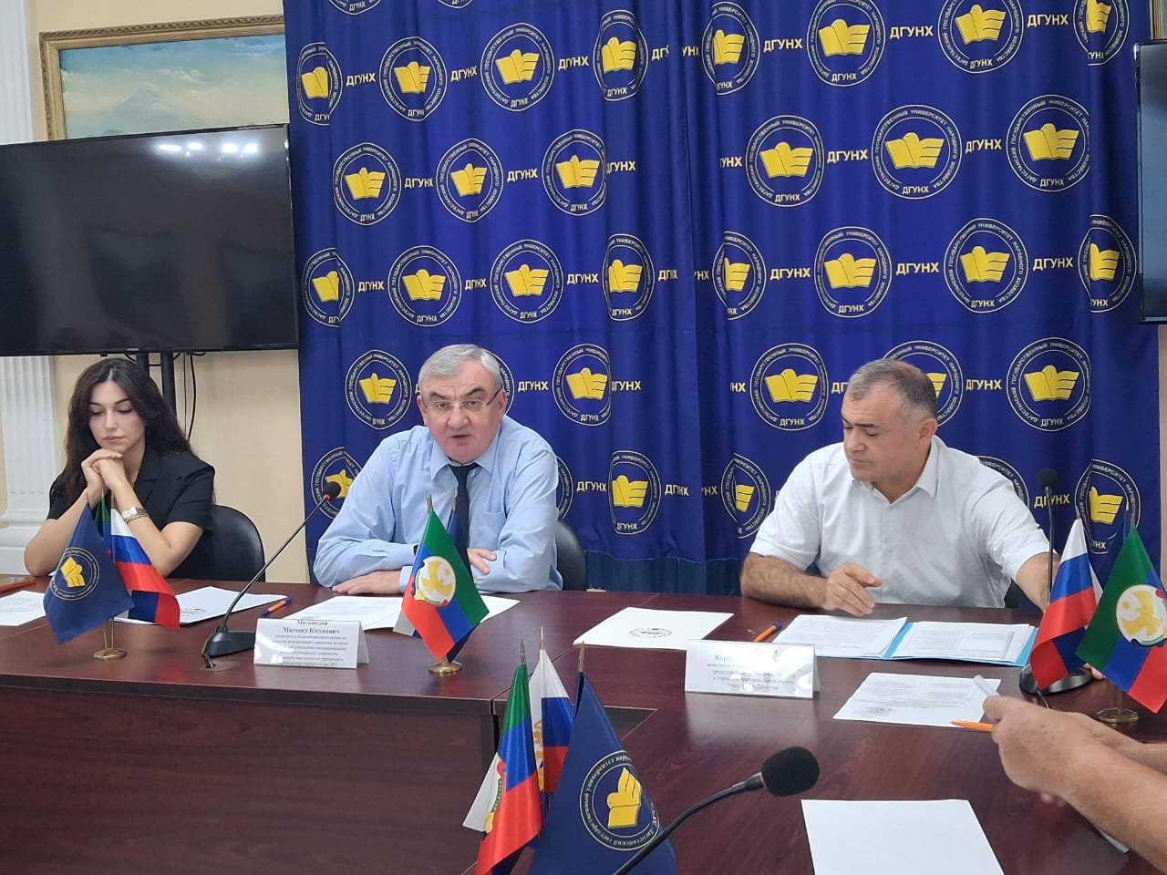 Семинар-практикум по противодействию идеологии терроризма и неонацизма для муниципальных служащих