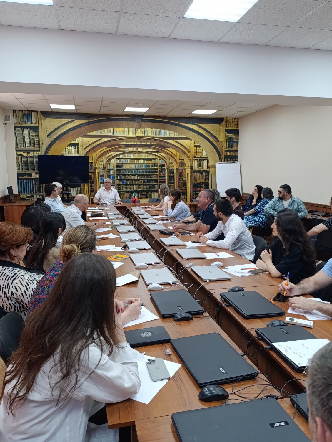 В Дагестанском кадровом центре проходят курсы повышения квалификации для государственных гражданских служащих