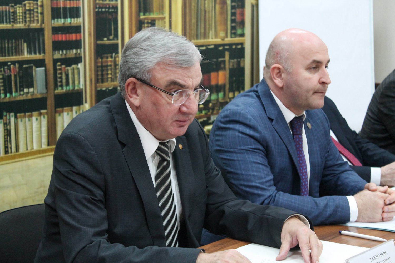 Кадровый конкурс для ряда учреждений Комитета по лесному хозяйству