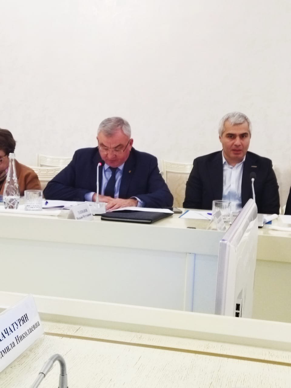 Руководитель Дагестанского кадрового центра Мусалан Тахманов принял участие в совещании членов рабочей группы аппарата НАК.