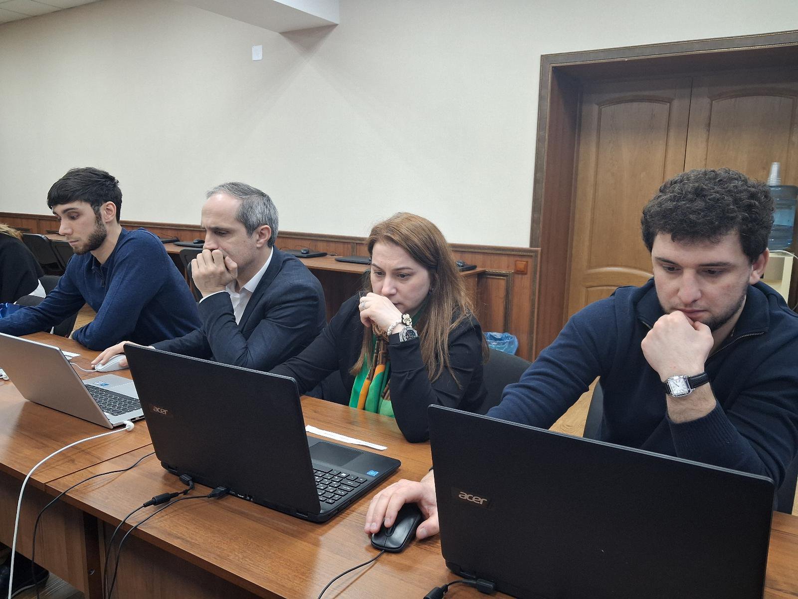 В Дагестанском кадровом центре состоялся второй этап конкурса на замещение вакантных должностей в Министерстве юстиции РД.