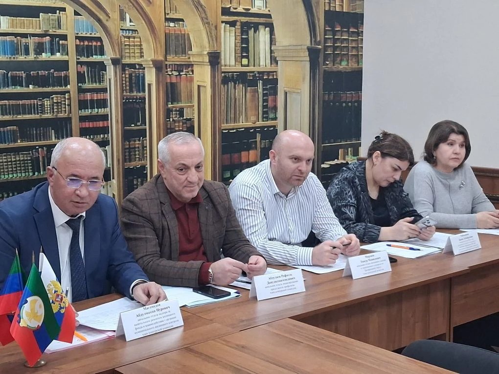 В ДКЦ прошел второй этап конкурса на замещение вакантных должностей государственной гражданской службы в Государственной жилищной инспекции РД.