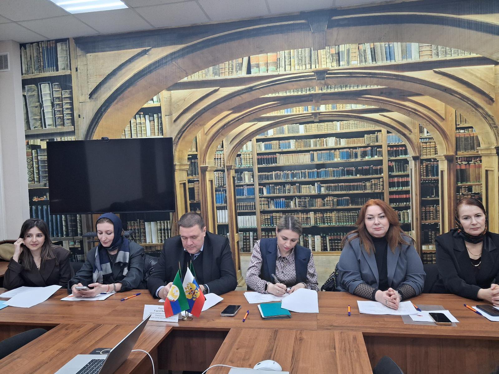 В Дагестанском кадровом центре состоялся второй этап конкурса на замещение вакантных должностей в Министерстве юстиции РД.