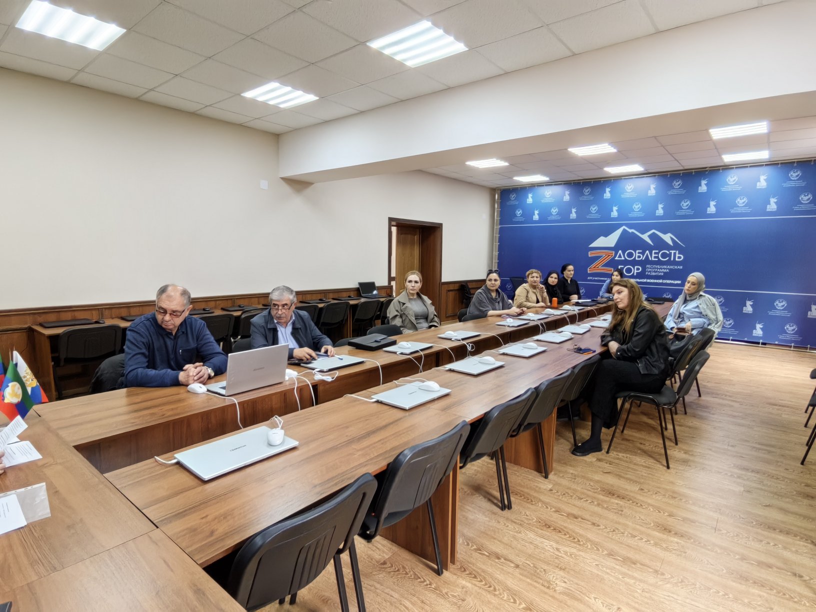 В Дагестанском кадровом центре с 18 мая 2026 года проходят курсы повышения квалификации муниципальных служащих.
